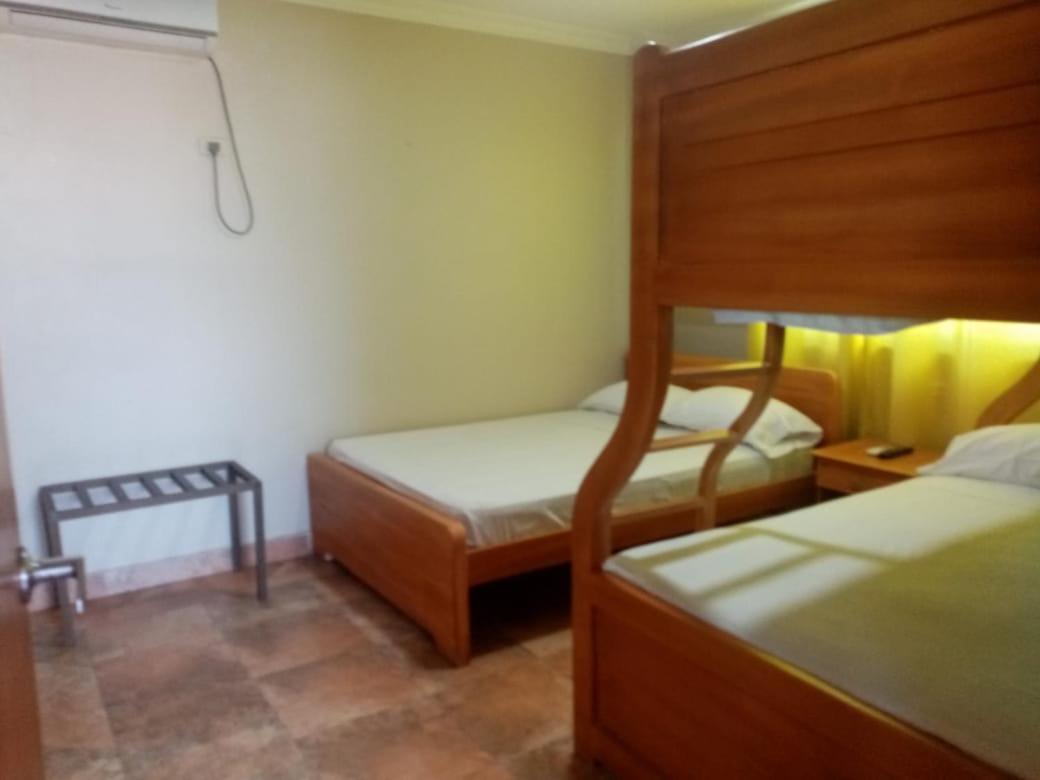 Hotel Marvento I Salinas  Extérieur photo